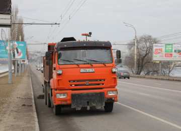 Мероприятия по очистке улично-дорожной сети города продолжаются после окончания зимнего периода